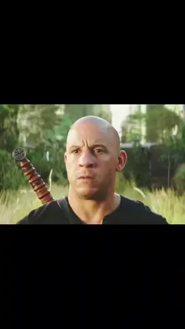 کیا دیدن؟ یکی از قشنگ‌ترین فیلما😍 خلاصه داستان: داستان مردی بنام کولدر که به جاودانگی نفرین شده است. او بعنوان آخرین بازمانده ی شکارچیان ساحره، برای مبارزه با ساحره ها به شهر نیو یورک می آید، در حالی که از نقشه ای که برای زنده کردن ملکه قدرتمند ساحره ها وجود دارد، بی خبر است. 🎬 The Last Witch Hunter 👈 فیلم ⭐️ IMDb : 5.9 امتیاز  🍅 Rotten Tomatoes : 18%