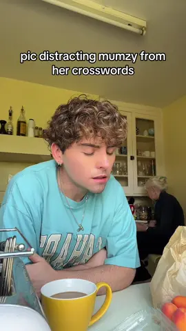 this song is so peaceful @november ultra #everynowandthen #novemberultra #singingvideo #reaction #mumsoftiktok 