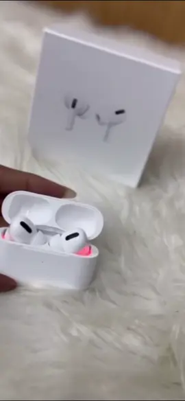 Fone 13 TWS Sem Fio Bluetooth 5.0 Air Pro 3 Fone De Ouvido esportivo, com microfone. 😍 Comenta eu quero que eu mando o link ##apple##achadinhasshopee##airpro##fonesemfio