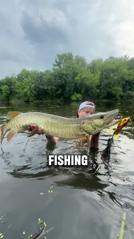 SWAMP Fishing Giant Muskies! 🌱 #fishing #fishtok #muskyfishing #musky #bassfishing 
