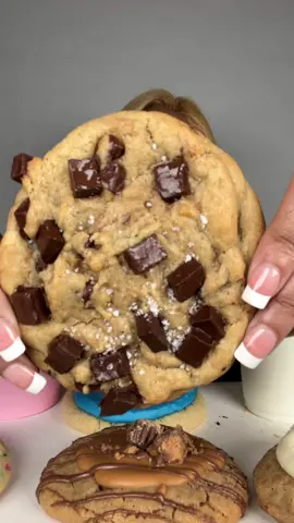Crumbl cookies and milk 🔥❤️#crumblcookies #crumbl #cookies #mukbang #crunchy #mukbangasmr #eating #asmreating #Foodie #foodtiktok #watchmeeat #food #crunchysounds #asmrfood #letseat #crunchyasmr #eat #asmrsounds #asmrtiktok #eatingshow #hungrytiktok #eatingshowasmr #muckbang #fyp #fypツ #foryourpage #viral 