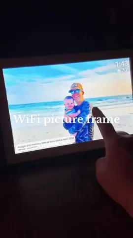 I really cant wait to hear how much she likes it! 🥹🩷🙏🫶 #memories #memoriesareforever #giftsforgrandparents #giftidea #digitalpictureframe #fyppppppp #present #tiktokshopfinds #dealsforyoudays 