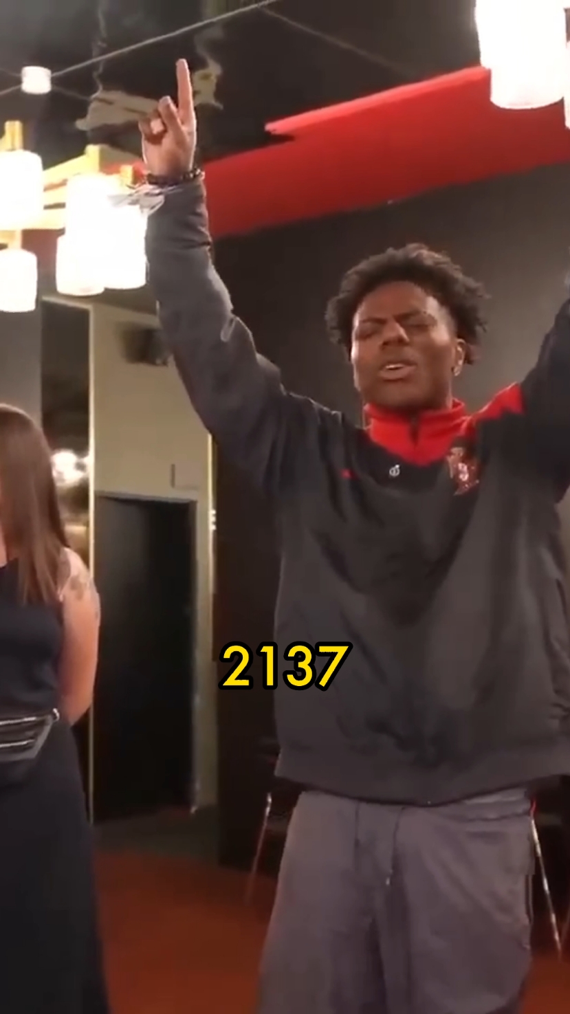 Papieska z IShowSpeed  #polska #2137 #ishowspeed #ishowspeedclipz #speedshortspl 