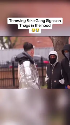 Throwing Fake Gang Signs on Thugs in the hood #fyp #fypシ゚viral #viral #trending #funnyvideos #funny #hood #fypツ #acting #foryou 