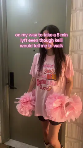 hauling 5 yards per 4 count to the camry outside my apt 😫