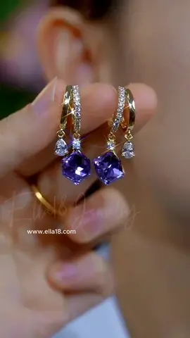 Link on my bio😍#beautiful #fashion  #earrings #jewelry #jewelrybusiness #trendingjewellery #trendingjewelry2024 #trendingjewelry🔥🔥 #necklace #losangeles #italy🇮🇹 #france #denmark #america #jewelryshop #paris #bracelet  #ella18jewelry #trend 