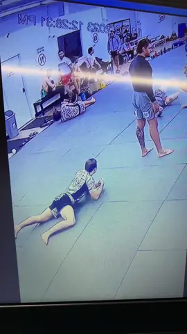 No se espero eso! 😱🤣  Crdt: jdawgbjj IG  #fyp #viral #parati #fypage #humor 