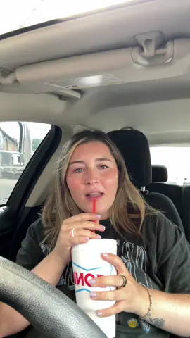 Quick sonic and target run🫶🏻🍒🍋‍🟩✨ #pregnancyjourney #pregnantlife #28weekspregnant #sonic #cherrylimeade #target #picklefries #quickerrands #comealongwithme #glucose #glucosetest 