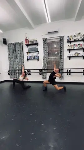 Grateful to be finding joy in dancing again 💫🫶🏼 thanks for dancing with me @Nathan Villalba 🙏🏼 #dancereels #dancevideo #dontgiveuponme #andygrammer #lyricaldance #comtemporarydance #choreography #choreographer #danceclass #dance #dancers #dancersworld #lyrics