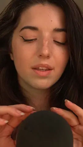 #ASMR Anticipatory scratching & tapping #asmr_tingles #asmrtiktoks #asmrtapping 