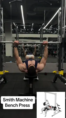 Smith Machine Bench Press تمرين صدر مستوي بالبار مشين #motivation #gym #trending #explore 