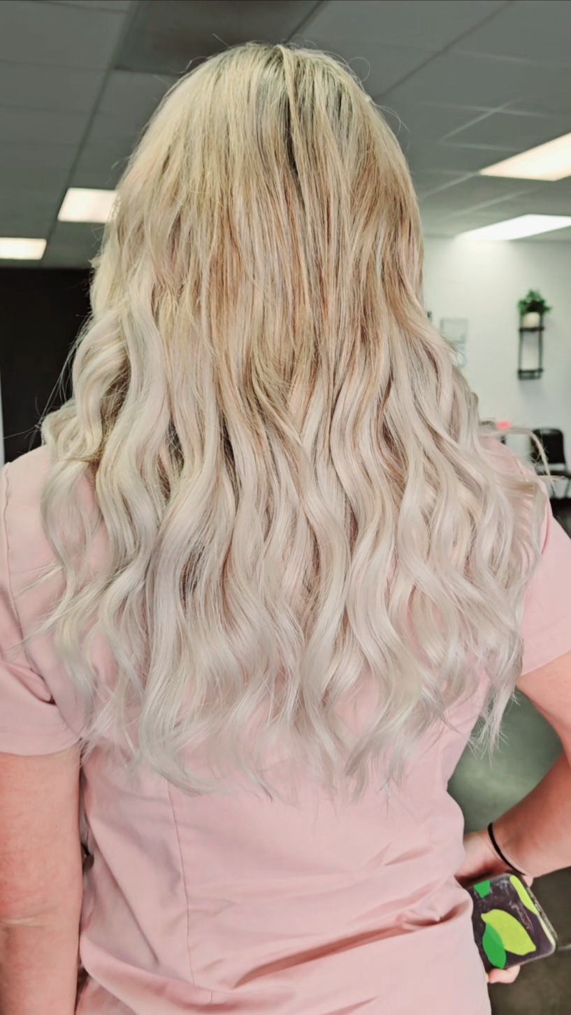 Extensions change your life! #hairextensions  #sewinextensions  #invisiblebeadextensions  #creatorsearchinsights  #hairtok  #hairstylist #salonplatinum 