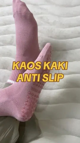 Poundfit, senam, lari, zumba gas pake kaos kaki ini beb #kaoskakiantislip #kaoskakisport #kaoskakiolahraga 