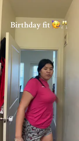 Simple but cute 😘#outfit #latina #fypage #birthdaygirl #birthday #melrose 