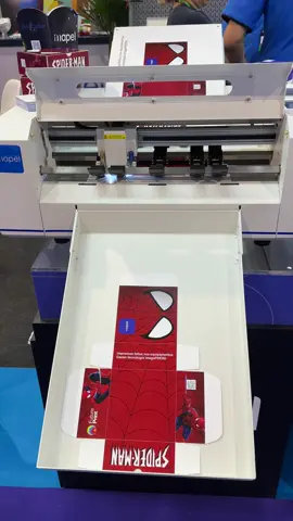 LN06 corte e vinco  #grafica #graficarapida #comunicacaovisual #corteevinco #caixaspersonalizadas #design #designergrafico 