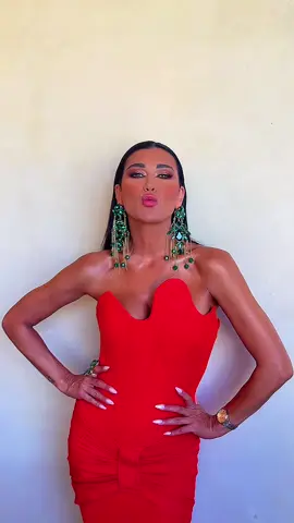 الجمال كلّوا @Nadine Al Rassi  #sameraboalhosen #salonsamer #dubai #dubaibloggerslifestyle❤️❤️❤️ #nadineelrassi_my_heart #nadinealrassi #نادين_الراسي #dubai #haircolor #biaf 