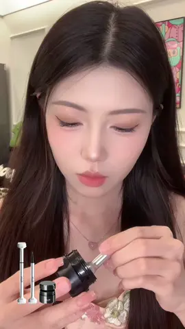 Một chấm hàng mi nhỏ xinh nhanh hơn bao giờ hết 🥰 #glaspes #butkemat #makeup #butinmi #kemiduoi #trangdiem 