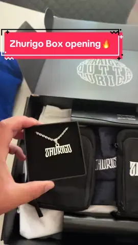 Min Zhurigo Pakett isch hüt ahcho und es isch eifach 🔥🔥🔥🔥 🙌🏼.     #zhurigo #zh #switzerland #shop #streetwear #fcz #szeneischzüri @ZHURIGO 
