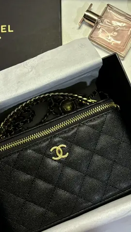 SAUUURR PRETTY 🥹 #chanel #chanelbag #gwp 