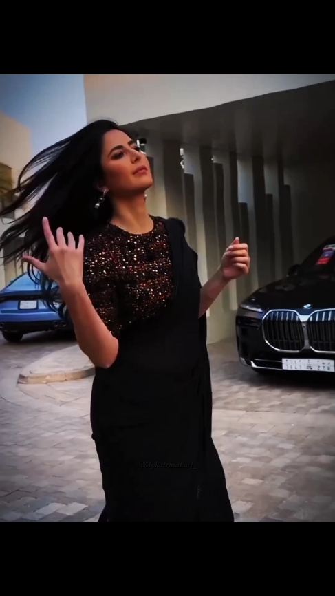 That Katrina Kaif no need for caption.... #katrinakaif #kaybeauty #katrinakaiffans #katrinakaiftiktok #katrinakaifedit #katrinakaifsongs #bollywood #bollywoodactress #katrinakaifofficial #makeupartist 