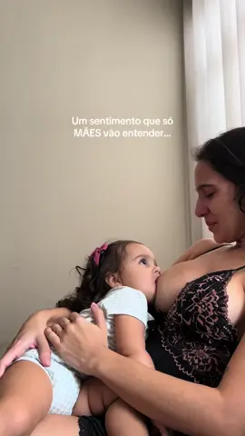 Amamentando pela última vez 😞  #maternidade #maternidadereal #amamentação #desmame #amordemae 
