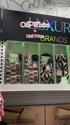 Off-White w Half Price NOWA DOSTAWA #halfprice #warszawa #offwhite #outfit #luxbrend #dlaciebie #dc @halfprice.eu 