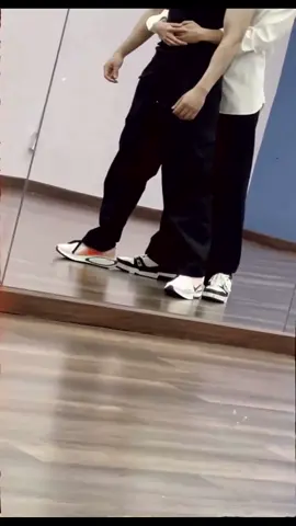 When the perfect waist found its perfect belt 🫣🫣🫣 #pavelphoom #ppoohkt #poohpavel #พูห์พาเวล #พาเวลนเรศ #พาเวลพูม #poohhoopers #babecats #pitbabetheseries #poohpavelfirstdate @ppoohkt @พาเวล 🇹🇭 