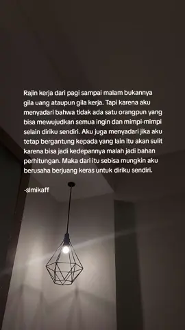 Semoga Allah selalu melancarkan rezeki orang-orang yang kerjanya dari pagi sampai malam, dari pagi sampai pagi lagi. Siapapun itu tetap bertahan dan berjuang ya🤍 #slmikaff #reminder #selfreminder 
