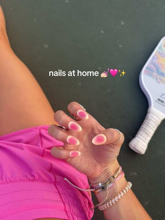 lmk if you want a tutorial 😇 #nails #nailsathome #nailsoftiktok #auranails 