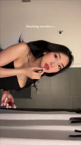 doing my makeup is like free therapy 💆🏻‍♀️ #girlmath #makeup #grwm 