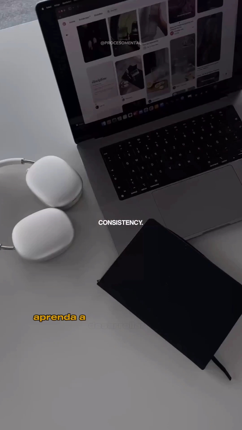 3 Claves para estar Enfocado↓  1. Establece metas claras y específicas: Define exactamente qué quieres lograr. Metas bien definidas te dan una dirección clara y te ayudan a mantener el enfoque. 2. Divide las metas en pasos manejables: Desglosa tus metas en tareas más pequeñas y alcanzables. Esto te permite avanzar de manera constante sin sentirte abrumado. 3. Crea un plan de acción: Desarrolla un plan detallado que incluya los pasos específicos que necesitas tomar para alcanzar tus metas. Un plan bien estructurado te mantiene enfocado y organizado. 🧠 Implementar estas claves en tus hábitos te ayudará a mantenerte enfocado y motivado en lograr tus metas. 🎯 Si querés aprender más y conocer el método para mejorar hábitos y lograr tus objetivo tengo un regalo para vos. ⚡Descarga Ahora nuestro Ebook + Plantilla 1% Grátis Más información en el link del perfil. #procesomental #desarrollopersonal #emprendedores #productividad #crecimientopersonal #motivacion #planificacion #disciplina #habitos #enfoque #coaching #objetivos #mentalidad #dueñodenegocios #negociosdigitales #afiliados 