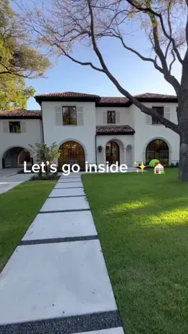 House Tour 🏡 Let’s go inside ✨ #houseoftiktok #housetour #interiordesign #homedecor #homerenovation 