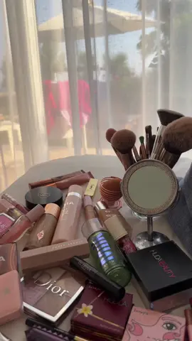 Makeup heaven 🎀🧖🏽‍♀️🌸💕🫧 #makeup #girly #pink 
