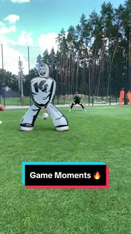 Good reaction, doesn't see the ball🫣🧤🔥#dontsee #ball #reaction #goalkeeper #goodsave #savegoalkeeper 