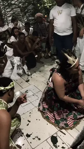 #umbandasaber💛❤️🌪️💃🏽⚒️ #umbanda #candomblé #orixasdeumbanda #candombléangola #candombléketu 