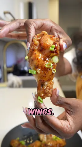 Honey garlic wings!! Full recipe on thereisfoodathome.com!!  Chicken wings, easy recipe, fried chicken  #tiktokfood #foodtiktok #wings 