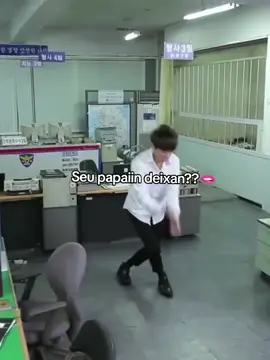 NAO ME AGUENTEI KKKK #jungkook #itimalia #naves  #bts #army #bangpinkosmaiores #princenini #armyblink #fyyyyyyyyyyyyyyyyyyyyyyyyyyyyyyyyyy #btspavedtheway #fypシ #foryou #foryoupage 