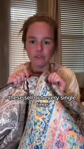 Comes in 5 different colors!#dogsoftiktok #indoordogpotty #reusablepottypad 