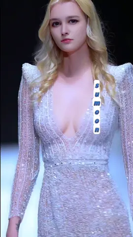 #girl #beautiful #prettygirl #fashion #walk #model #catwalk #fyp #foryou #trending 