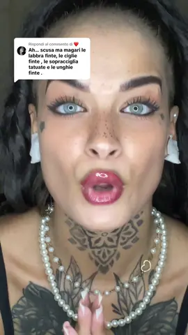 Risposta a @❤️ Auguratevi che dietro questo schermo non ci saranno i vostri figli MAI 😉! l' equilibrio interiore è più importante della bellezza . Imparate a ascoltare tutto il video io non parlo arabo !e avete rotto tutti curatevi la cattiveria e la gelosia .😉 Io esisto e sono cosi come mi vedete dolente o non dolente !👋🏻#fyp #neipertee #gelosia #invidia 