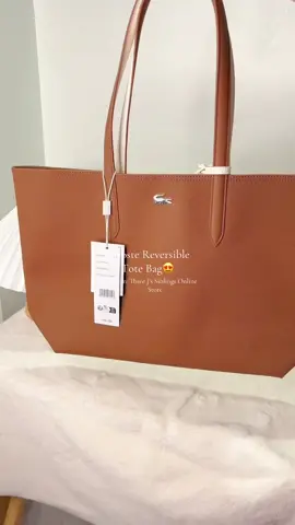 LACOSTE REVERSIBLE TOTE BAG❤️❤️❤️PINAS ONHAND na!🇵🇭 MESSAGE US NOW😍😍😍 #tiktok ##reelstrending2024 #SUPERMURA #bestSupplier #viral #onlineshopping #authentic #original #BrandNew #pinasonhand #lacostereversible #fyppppppppppppppppppppppp #viralvideoシ #authentic #original #lacoste #lacostetotebag #musthave #trending 