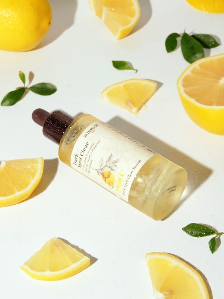 Tinh chất Yuja cho da nhạy cảm, vừa làm sáng lại còn dưỡng ẩm tối ưu. Cứu tinh trong mùa hè khô nóng là đây chứ đâu ^^ Thử ngay nha!!! #skinfood #skinfoodvietnam #skinfoodvn #fromcleanfarmtoglowskin #nongtraixanhuomdabungsang #skincare #yuja #serum