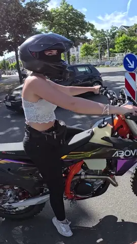 Das gibt es nicht  #davidbost #motorrad #gehtsteil