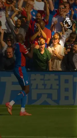 Spot anything unique about these celebrations for Jean-Philippe Mateta’s hat-trick? 🎭 #PremierLeague #CrystalPalace  