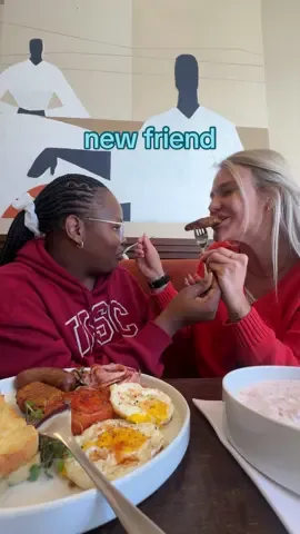 when last did you make a new friend? Are you open to forming new friendships?🥹 #gracemondlana #friendship #newfriends #breakfast #brunch #OOTD #hoodie #uber 