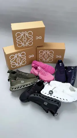 Lari dari masa lalu pake Loewe x on cloudtilt. pasti nyaman 😁 #sepatupria #sepatuwanita #sepatuimport #shoes #sneakersimport #sneakersaddict #sneakerhead #senikersku #loewe #loewexoncloud #oncloud #oncloudrunning 