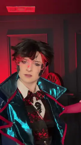 The entire fandom at the deer man LMFAO #hazbinhotel #alastor #vox #valentino #charliemorningstar #angel 