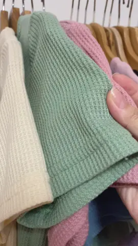 เสื้อยืดมินิมอลน่ารักๆสไตล์เกาหลี #เสื้อยืด #เสื้อผ้าแฟชั่น #เสื้อมินิมอล #แฟชั่นผู้หญิง #แต่งตัวสไตล์เกาหลี #เสื้อสีพื้น #เสื้อขาว #เสื้อน่ารัก #minimediumshop 