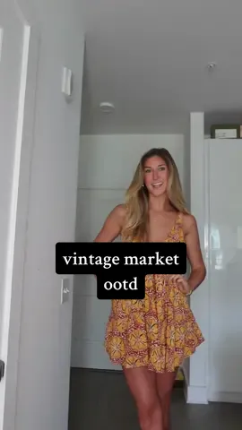 vintage market ootd #vintageclothes #vintagevibes #vintagefashion #vintagestyle #vintagemarket #shoppingootd #shoppingvlog #thrifting #thriftvlog #sundress #urbanoutfitters vintage clothes, vibes, fashion, style, market, shopping, ootd, thrifting, thrift, vlog, sundress, urban outfitters @Urban Outfitters 
