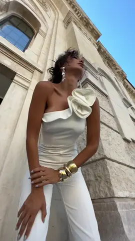 New collection is now online & in stores!❤️ Discover it at www.bsbfashion.com📍 @Aleksandra✨ #bsbfashion #summerstyle #summertime #fyp #newin 